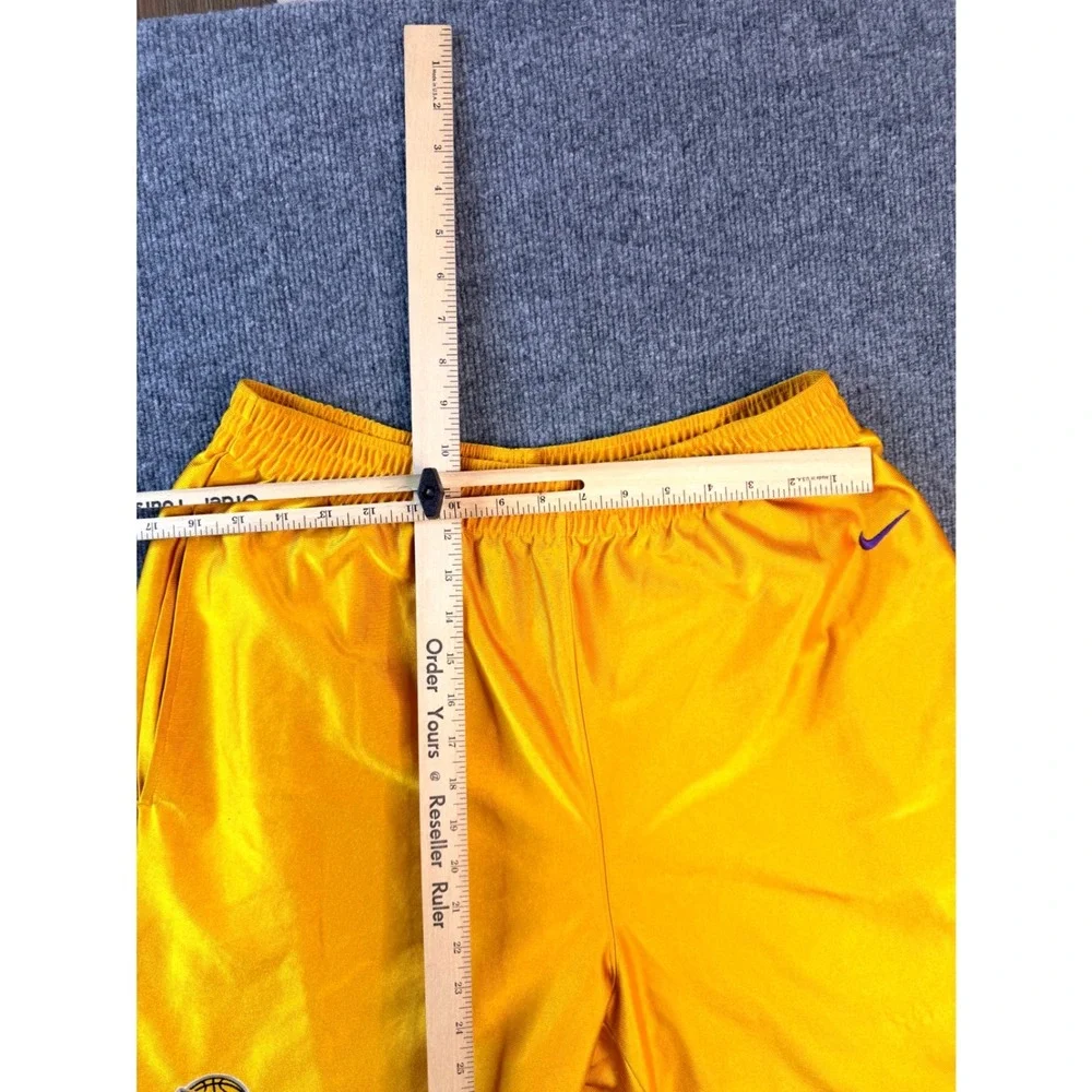 Nike Los Angeles Lakers Shorts Mens‎ Large Gold Purple Basketball NBA Vintage